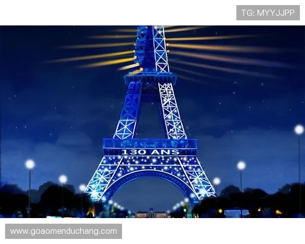 澳门巴黎人铁塔夜景欣赏指南，带你领略世界级灯光秀的魅力